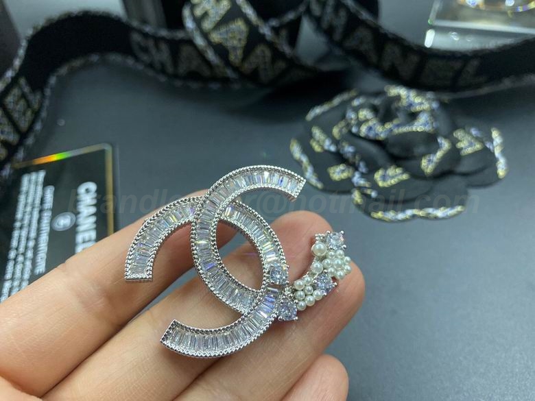 Chanel Brooch 294